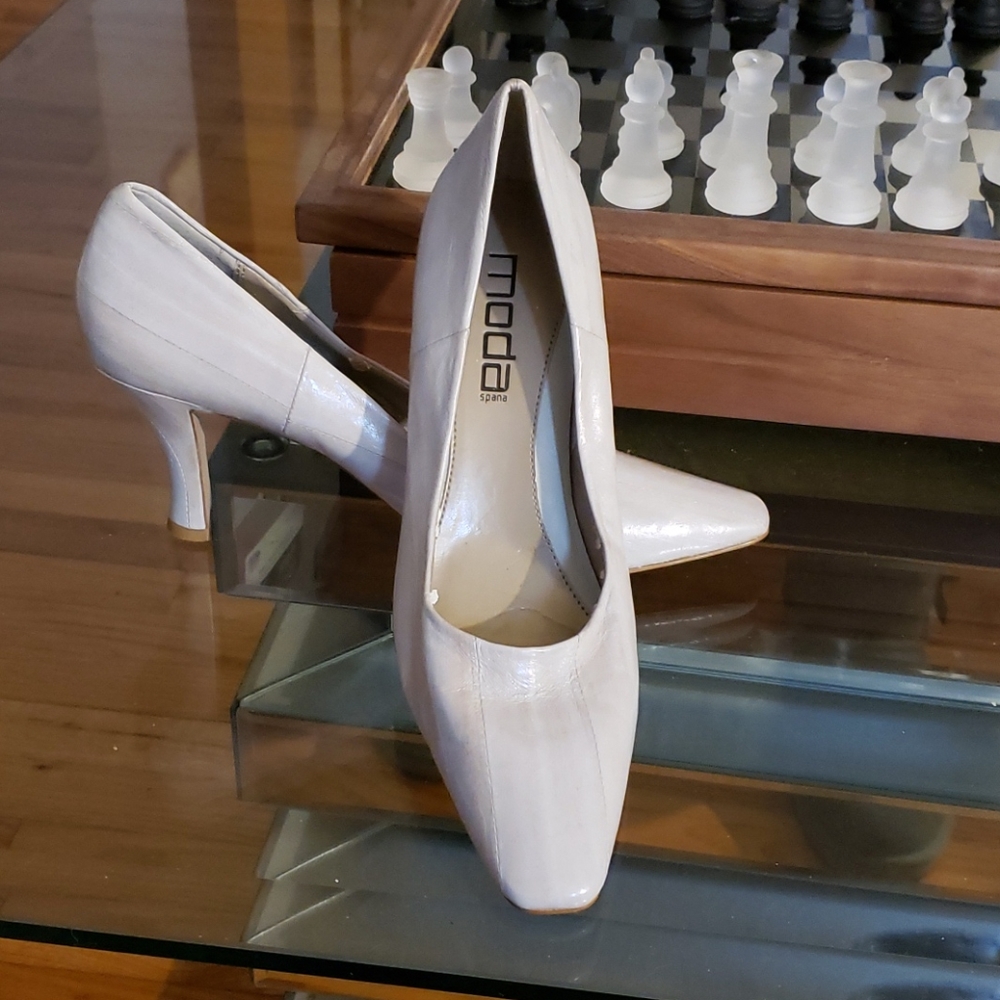 Cream eelskin heels